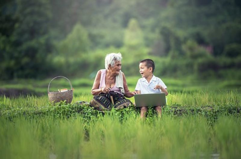 I Nonni - abuela y nieto felices