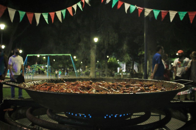 Feria Gastronómica - Gran Paila Con Chorizos