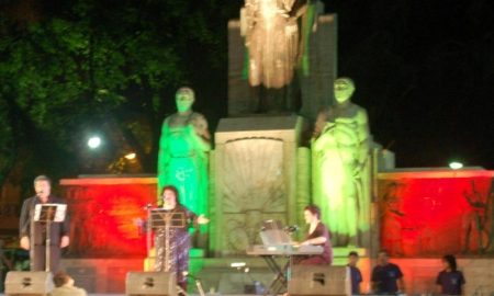 Festa - Escenario En Plaza Italia