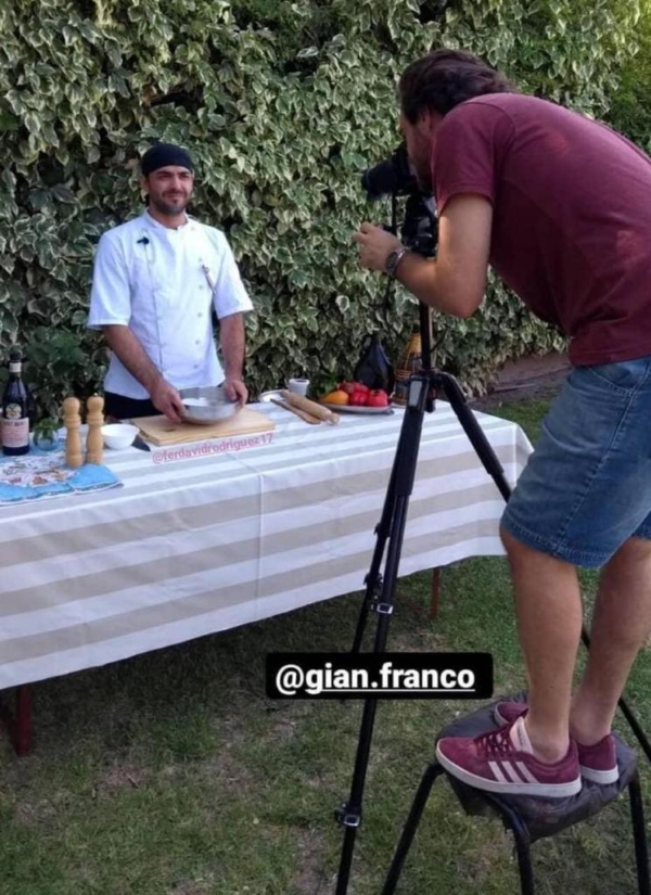Gian Franco De Luca - La parte gastronómica explica la influencia italiana en bebidas como el Fernet o en comidas como las pastas