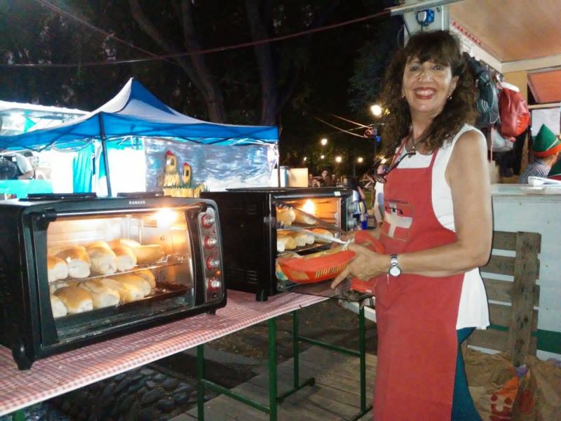 La Festa In Piazza - Silvia De Los Panes