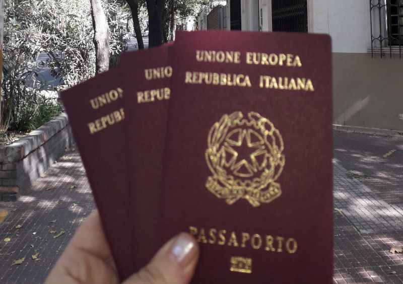 Pasaporte Italiano - Pasaportes Frente Consulado0